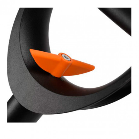 Телескопическая штыковая лопата Fiskars SmartFit